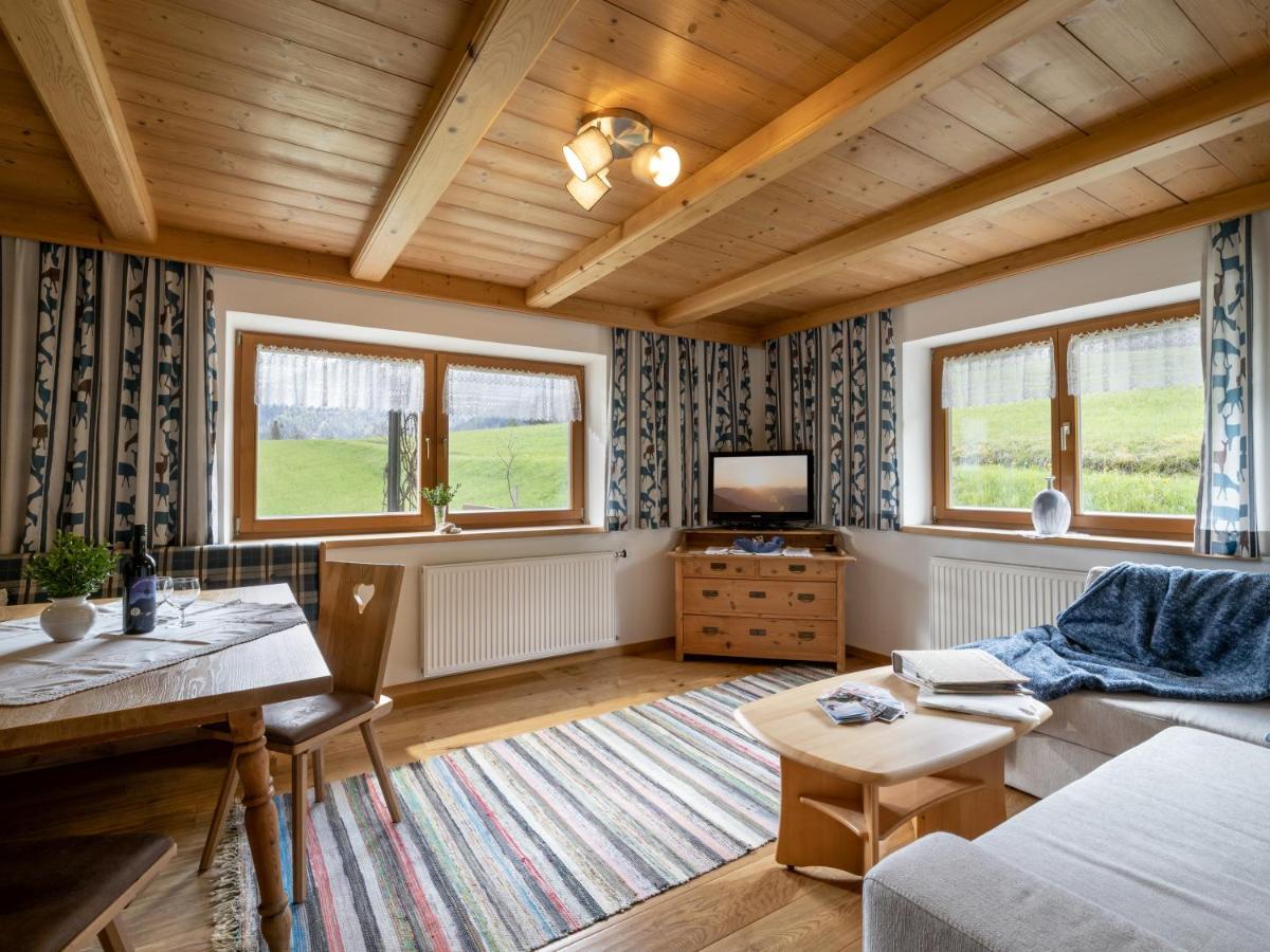 Ferienhaus & -Wohnung Flatscher Waidring Esterno foto