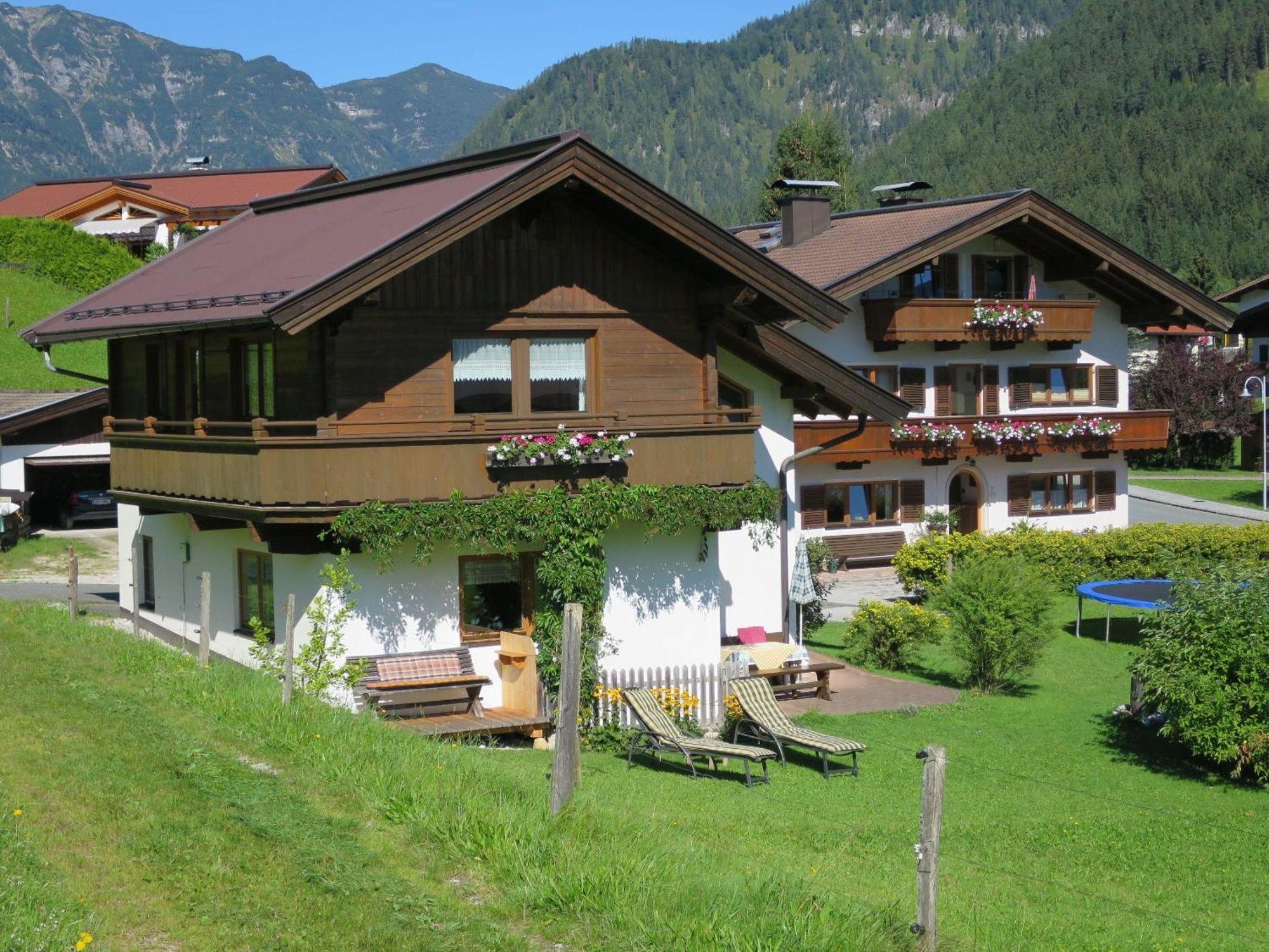 Ferienhaus & -Wohnung Flatscher Waidring Esterno foto
