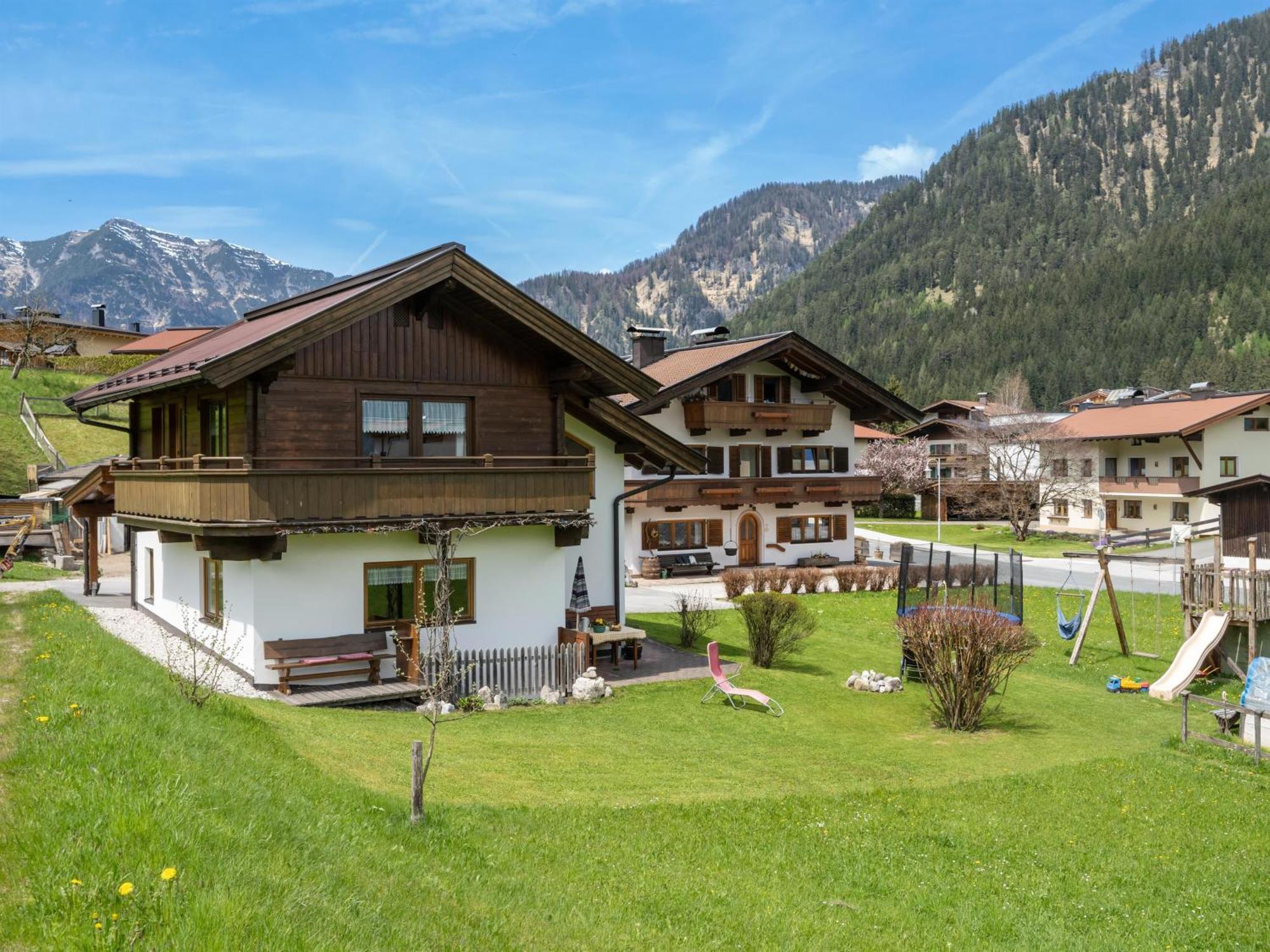 Ferienhaus & -Wohnung Flatscher Waidring Esterno foto