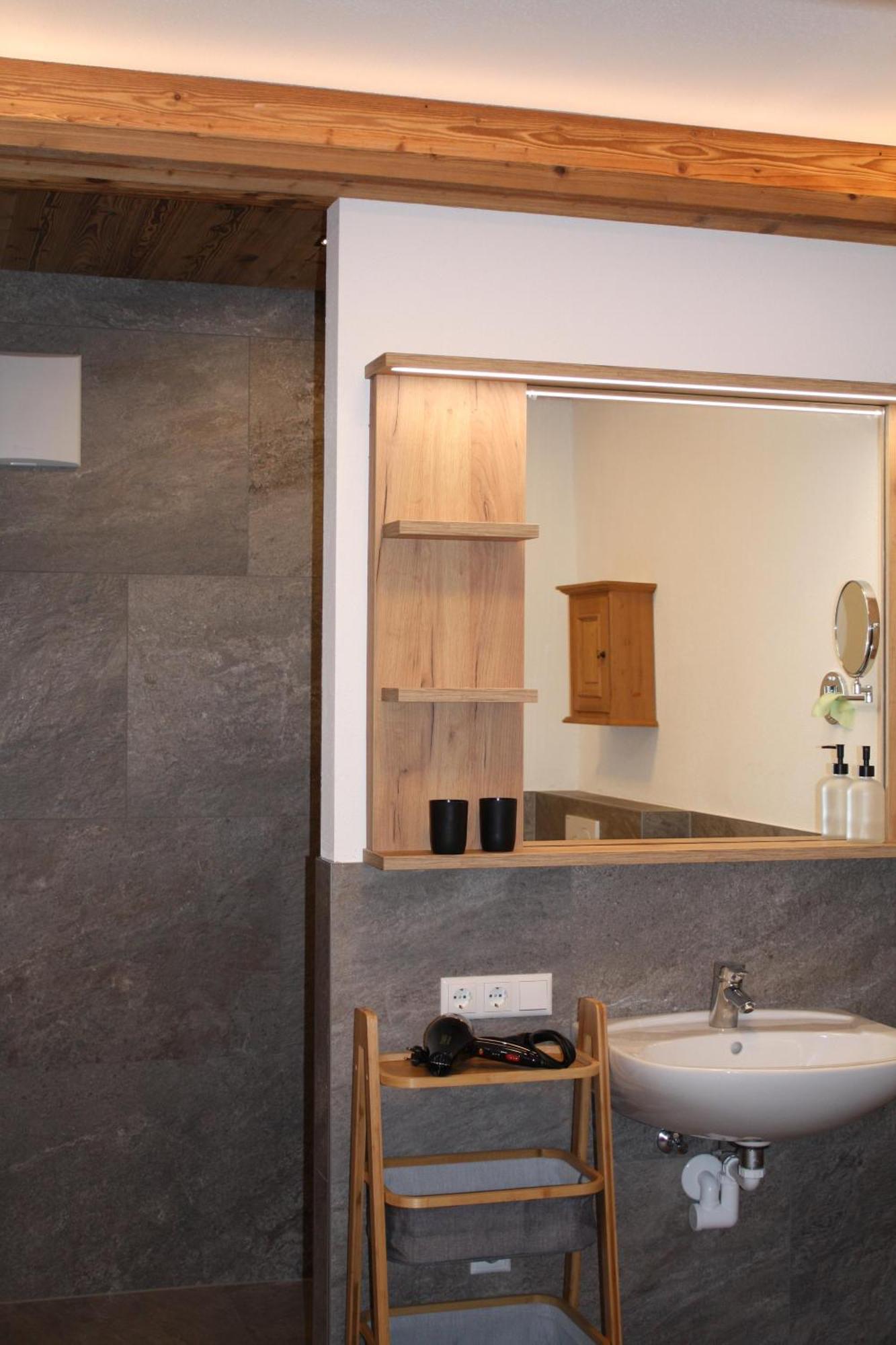 Ferienhaus & -Wohnung Flatscher Waidring Esterno foto